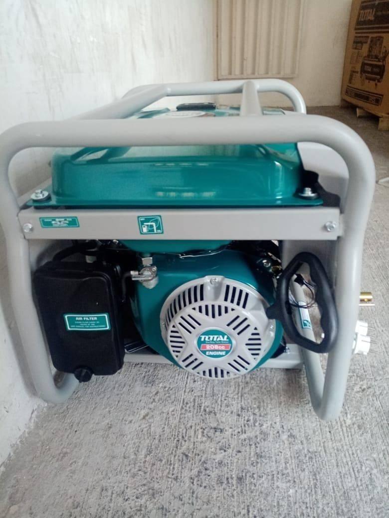 MÁY PHÁT ĐIỆN XĂNG 2.8 KW/3.5KW TOTAL TP135006E - HÀNG CHÍNH HÃNG