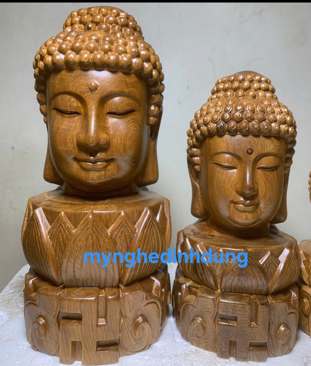 Tượng diện phật gỗ bách xanh thơm nức cao 25x10x10cm