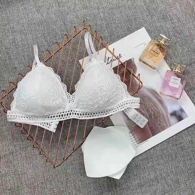 Áo lót nữ Bra Ren mềm CharmAiry áo ngực nữ mút mỏng không gọng hàng đẹp Hoa Đại Có Móc Gài