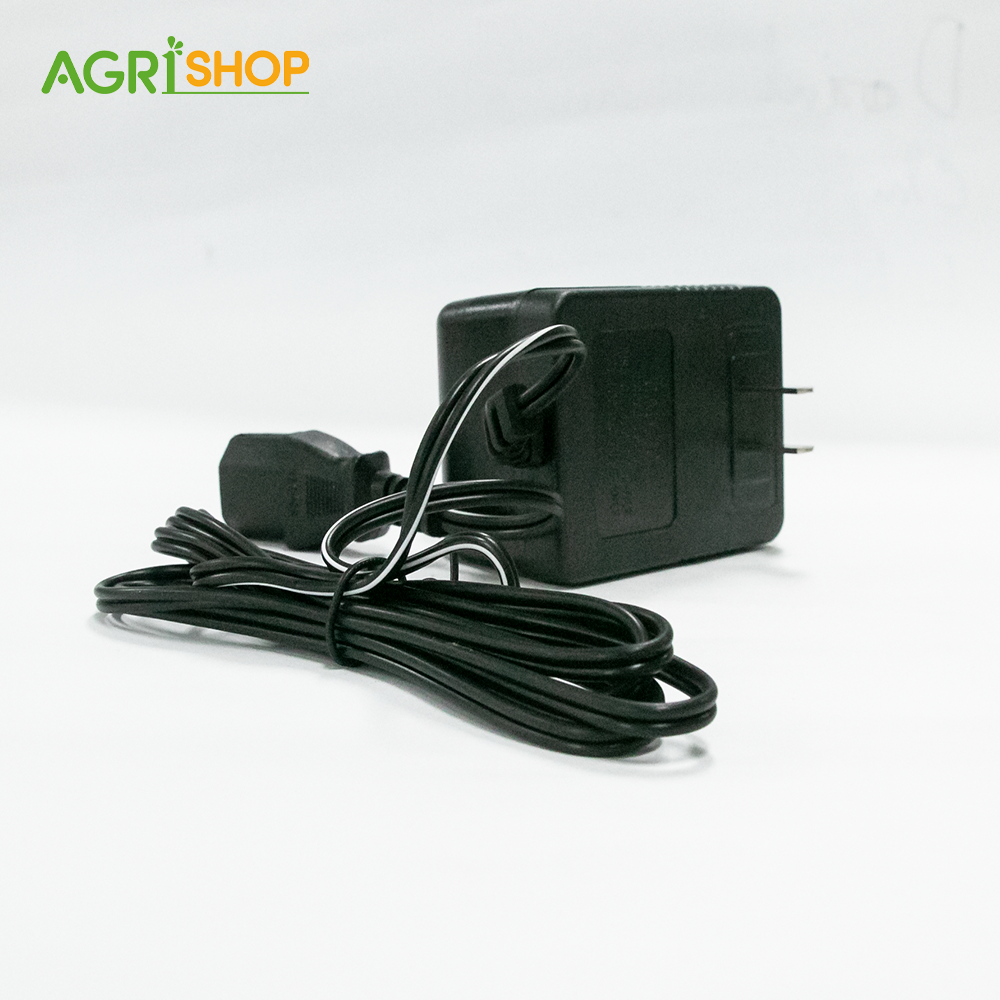 Sạc ắc quy BMC 12V - Jack 3 chân tiêu chuẩn
