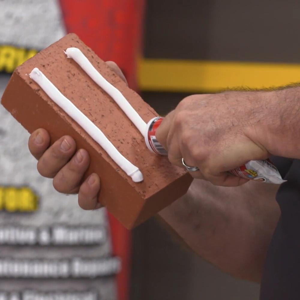 Keo dán đa năng , trên mọi chất liệu