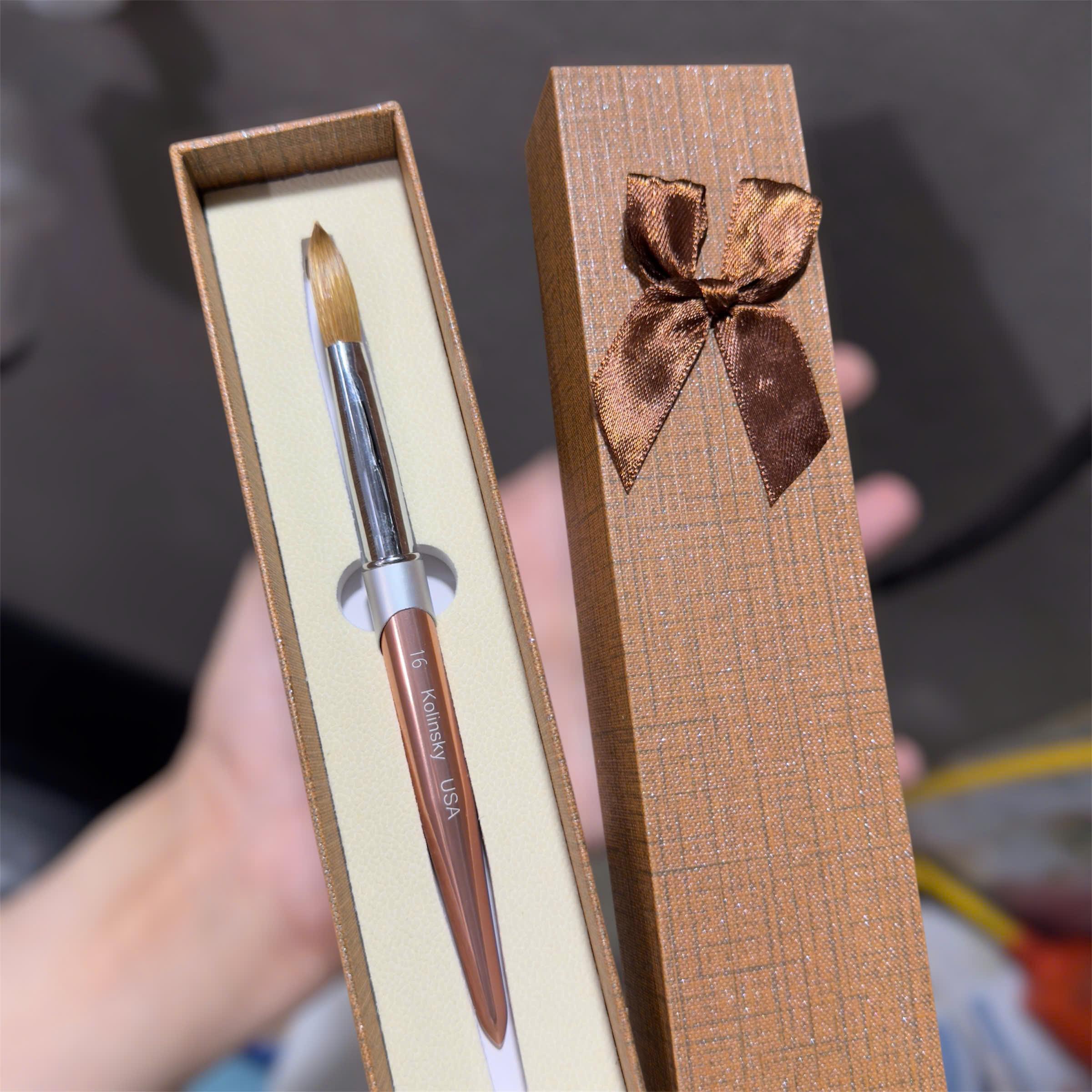 Cọ Đắp Bột Lông Chồn Cao Cấp KOLINSKY USA Màu Nâu Vàng Số 14, 16 (Kèm Hộp) Làm Nail Chuyên Dụng Tạo Hình Móng Bột, Đầu Cọ Mềm Ngậm Nước Tốt