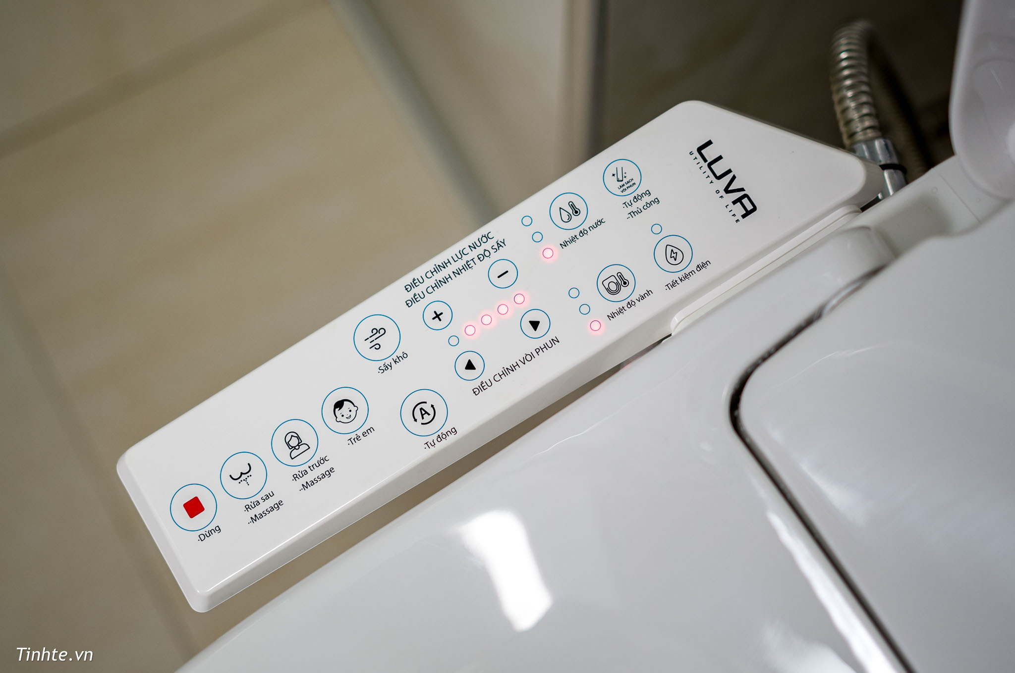 Nắp Bồn Cầu Điện Tử LUVA Bidet LB625 Điều Khiển Cảm Ứng Tiếng Việt, Đổi Lỗi 100 Ngày, Sấy Khô, Chống Nước IPX5, Sấy Vành Ngồi, Chế Độ Rửa Trẻ Em