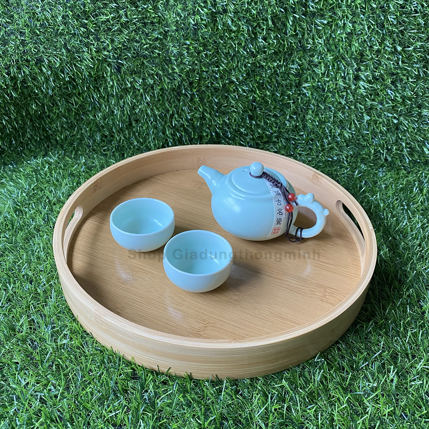 Khay Trà tròn gỗ Tre tự nhiên, đường kính 30cm dày dặn; màu Vàng bóng đẹp chống mối mọt; Dùng để bộ Ấm Chén hoặc để Bánh Kẹo - Tặng 1 khăn lau đa năng