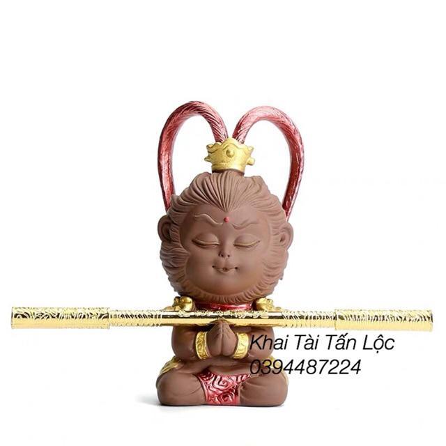 Tượng Tôn Ngộ Không râu thẳng gốm tử sa kèm gậy như ý