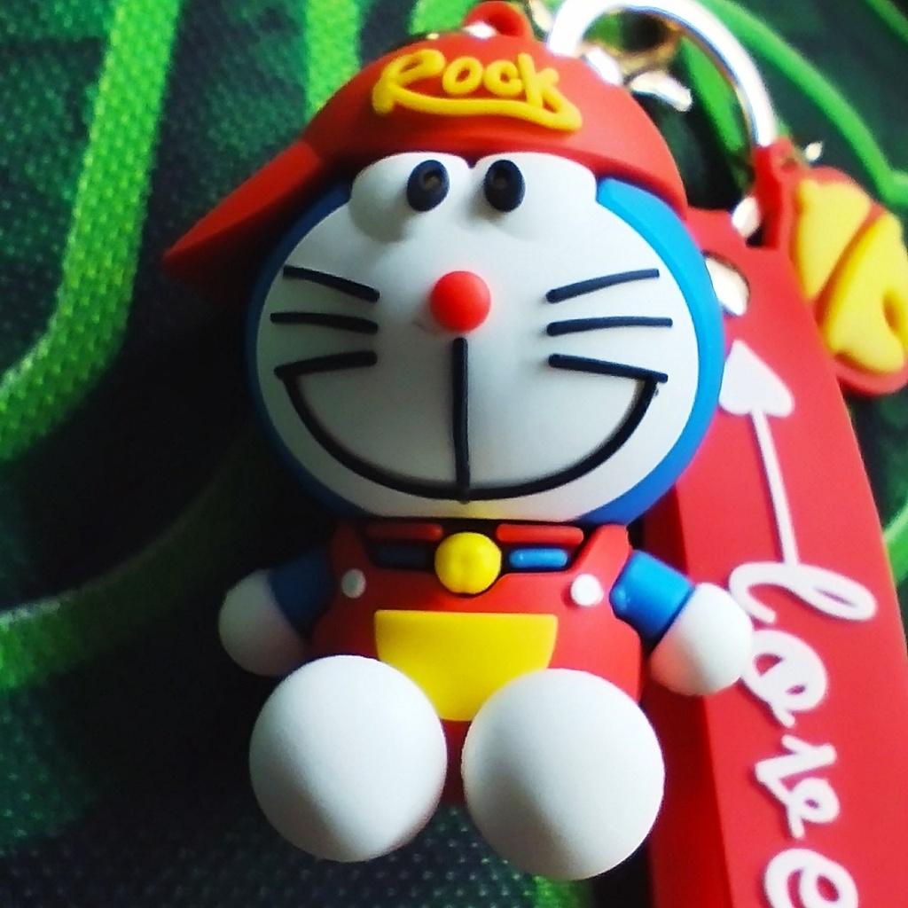 Móc Khóa chú Mèo Máy Kute Doraemon nhân vật hoạt hình thiếu nhi màu xanh đỏ