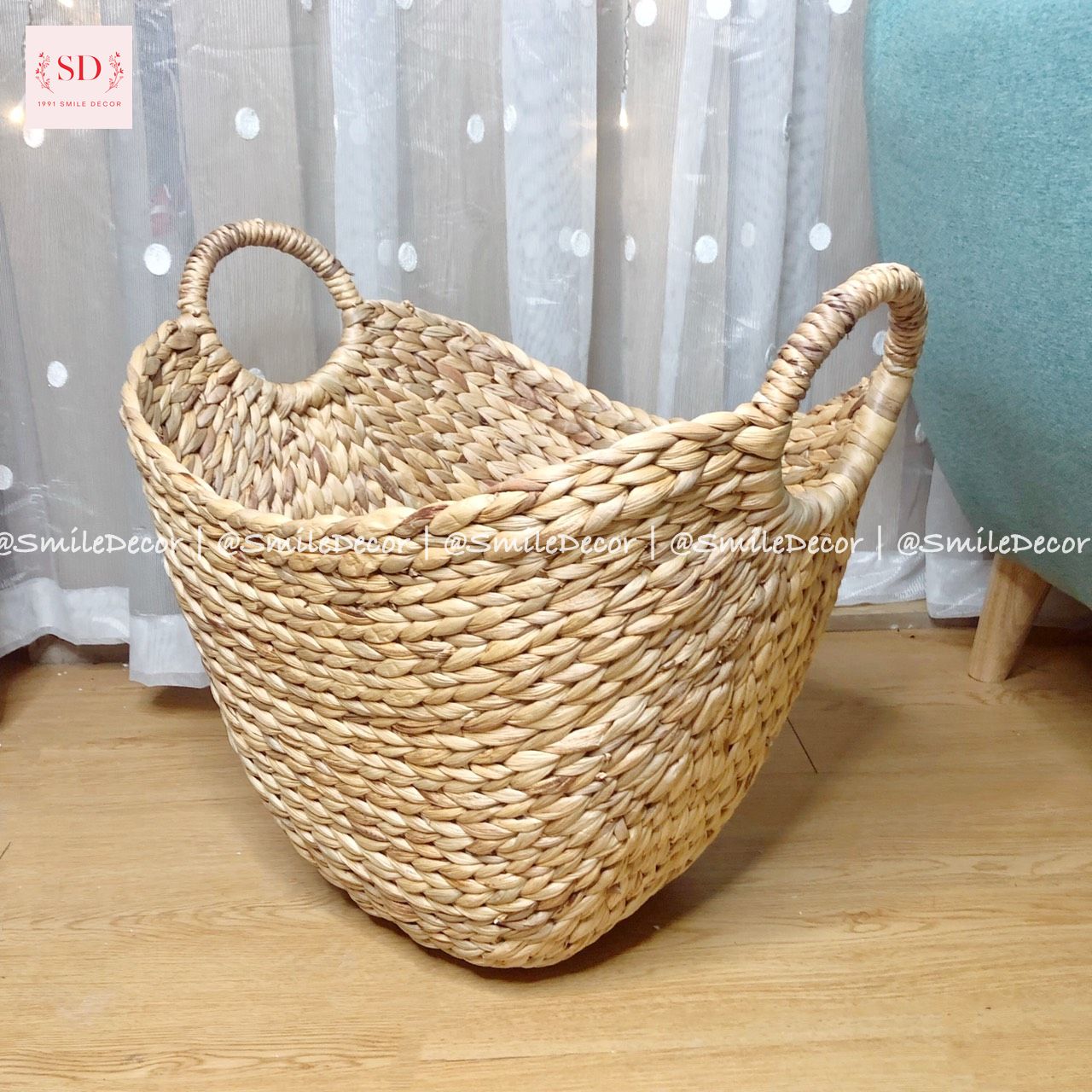 Sọt bèo tây (lục bình) đựng quần áo/ Hyacinth basket for clothing storage