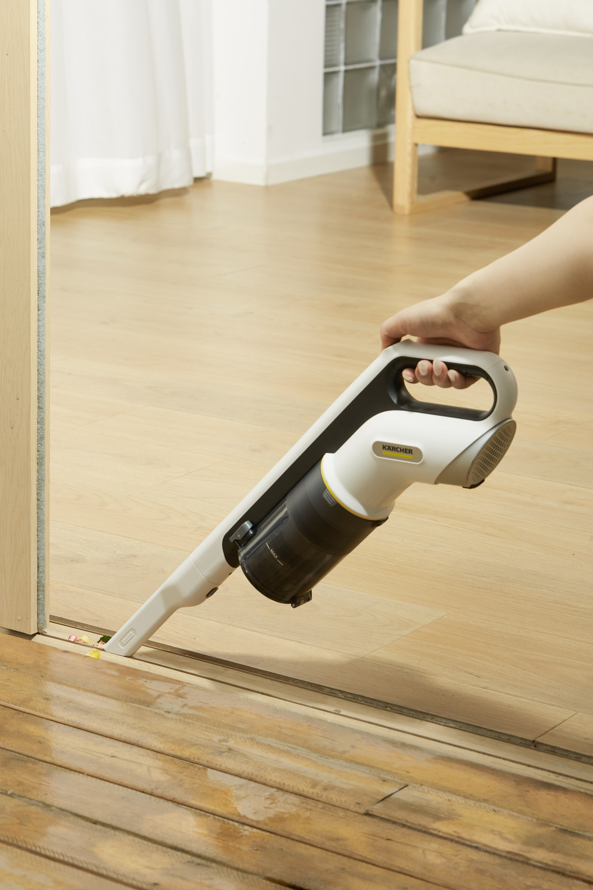 Máy hút bụi cầm tay không dây Karcher VCS 3 Cordless Hàng chính hãng