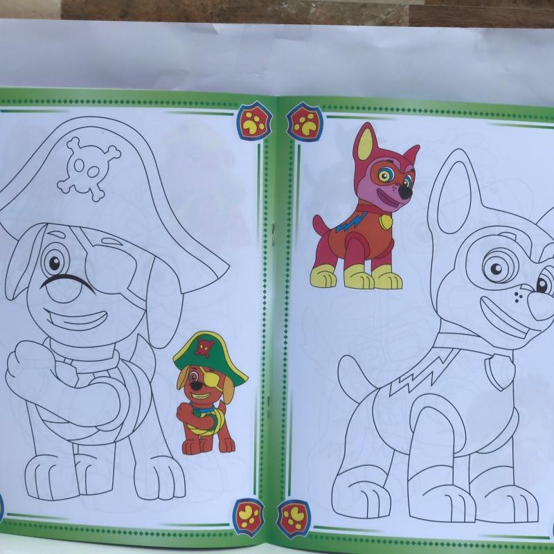 Set 4 tập tô màu đội chó cứu hộ