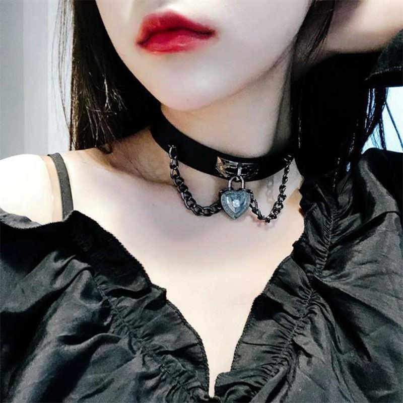 Vòng cổ choker da mặt hình trái tim phong cách Hàn Quốc cá tính thời trang