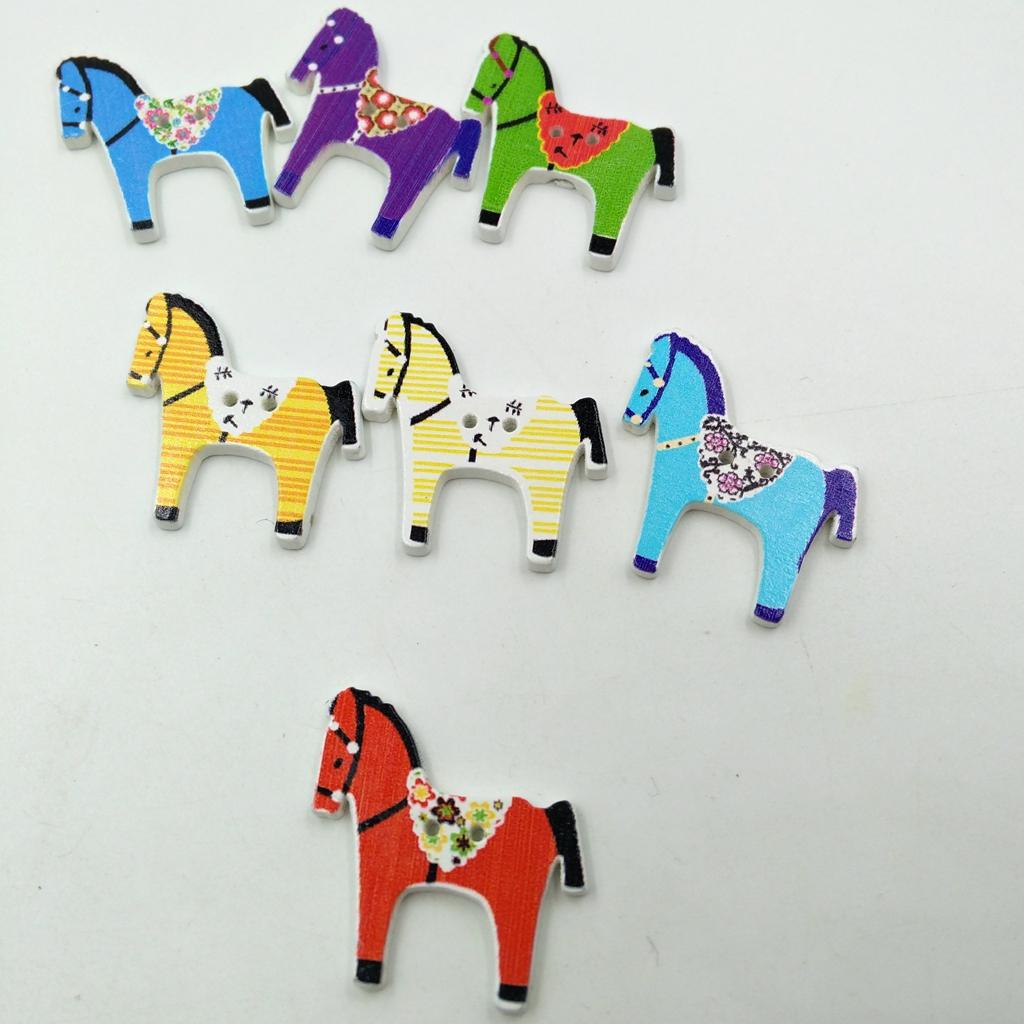 50pcs Handmade Horse Shaped Wood Buttons Cartoon Fastener Sewing Buttons DIY