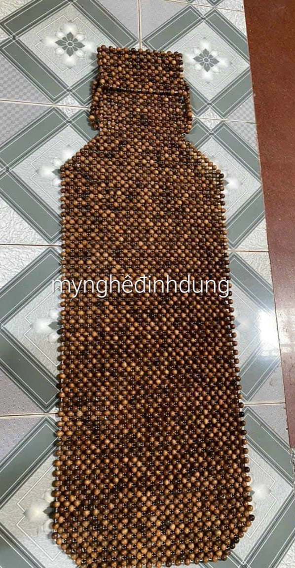 Tấm đệm khoác áo ô tô bằng gỗ bách xanh thơm nức