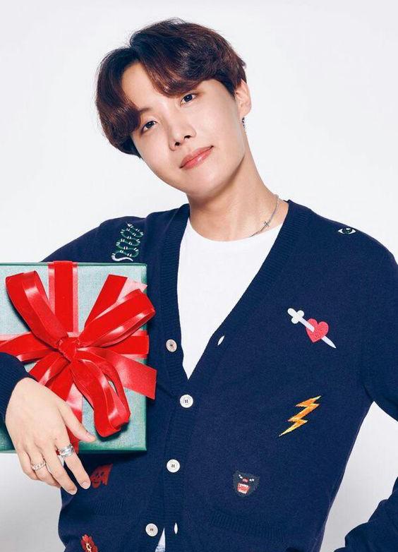 Vòng cổ/ Dây chuyền chữ thập J-HOPE BTS