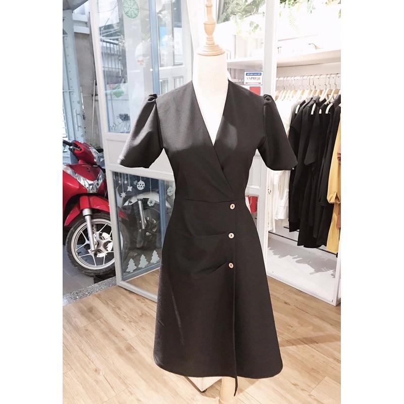 F850 - Đầm Xòe Cổ V Chéo Vạt Đắp Thẳng Phối Nút Tay Phồng