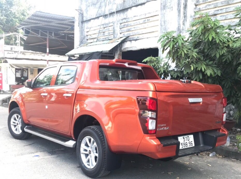 NẮP THÙNG MỞ 90 ĐỘ XE ISUZU DMAX-ĐƯỢC SẢN XUẤT BỞI CTY CP PLASTIC THÁI LAN-NHẬN LẮP ĐẶT TẠI TP.HCM, TP.HÀ NỘI, VÀ CÁC TỈNH LÂN CẬN TP.HCM.