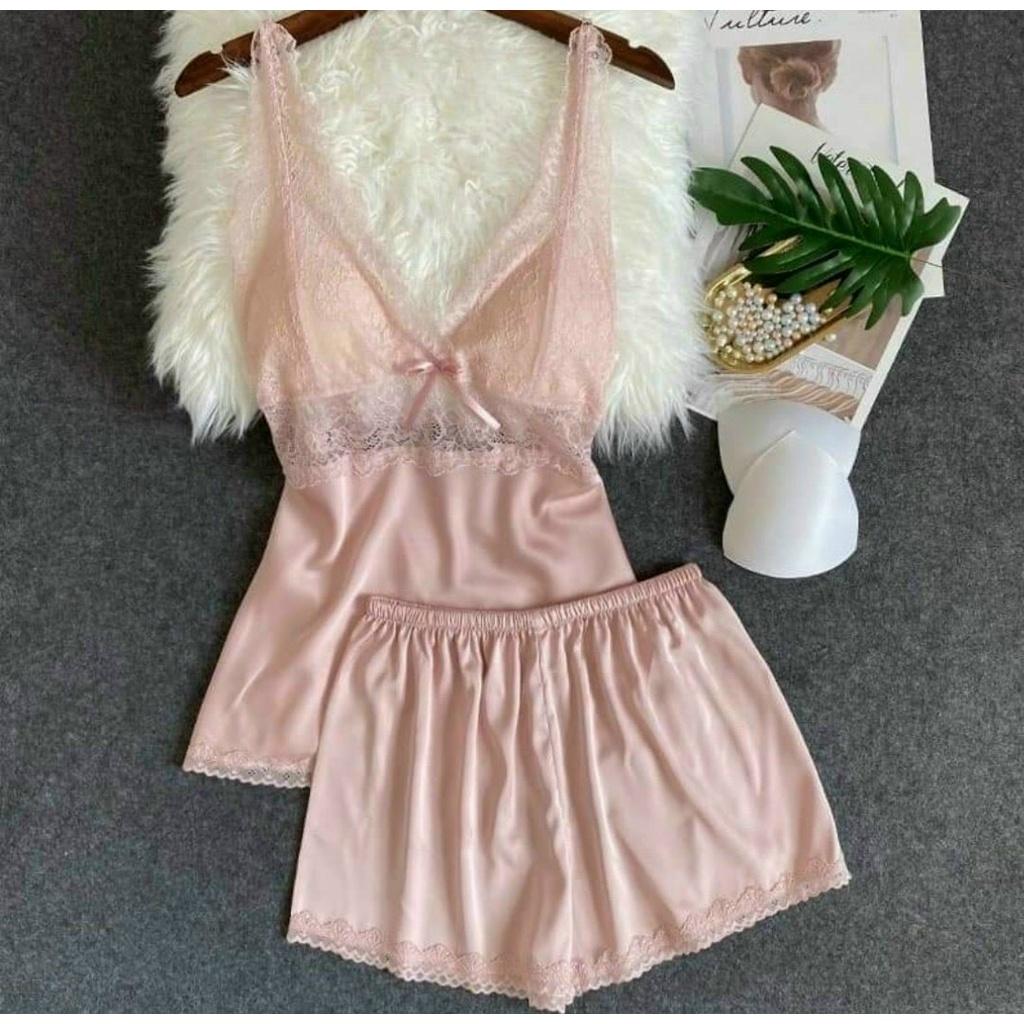 Đồ Ngủ 2 Dây Freesize Sexy Cao Cấp Lụa Mềm Mát Cổ V Phối Ren Cho Cô Nàng Quyến Rũ QC048155