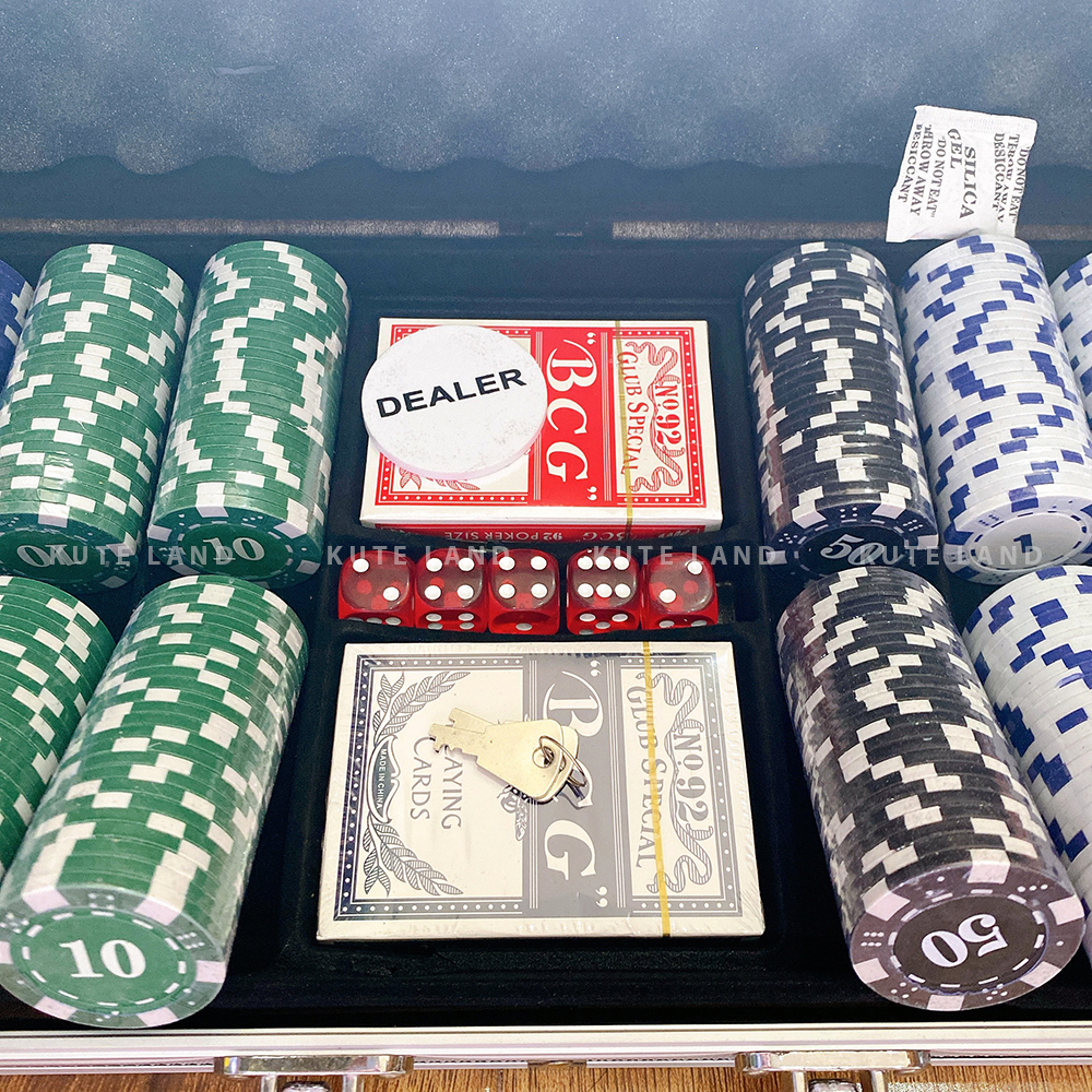Vali Phỉnh Chip Poker Có Số 500 Chip 1,5,10,25,50 Loại Tiêu Chuẩn Las Vegas Hộp Nhôm Aluminium