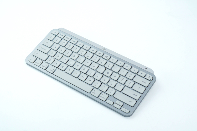 Bàn phím không dây Logitech MX Keys Mini White For Mac - Hàng Chính Hãng