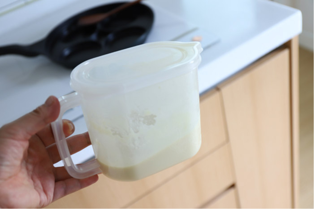 Bộ 3 hộp đựng thực phẩm có tay cầm tiện ích 1L - Hàng Nhật nội địa