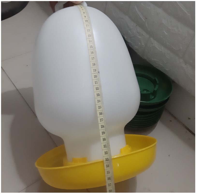 10 Bình Đựng Nước Cho Gia Cầm  Dung Tích: 8L