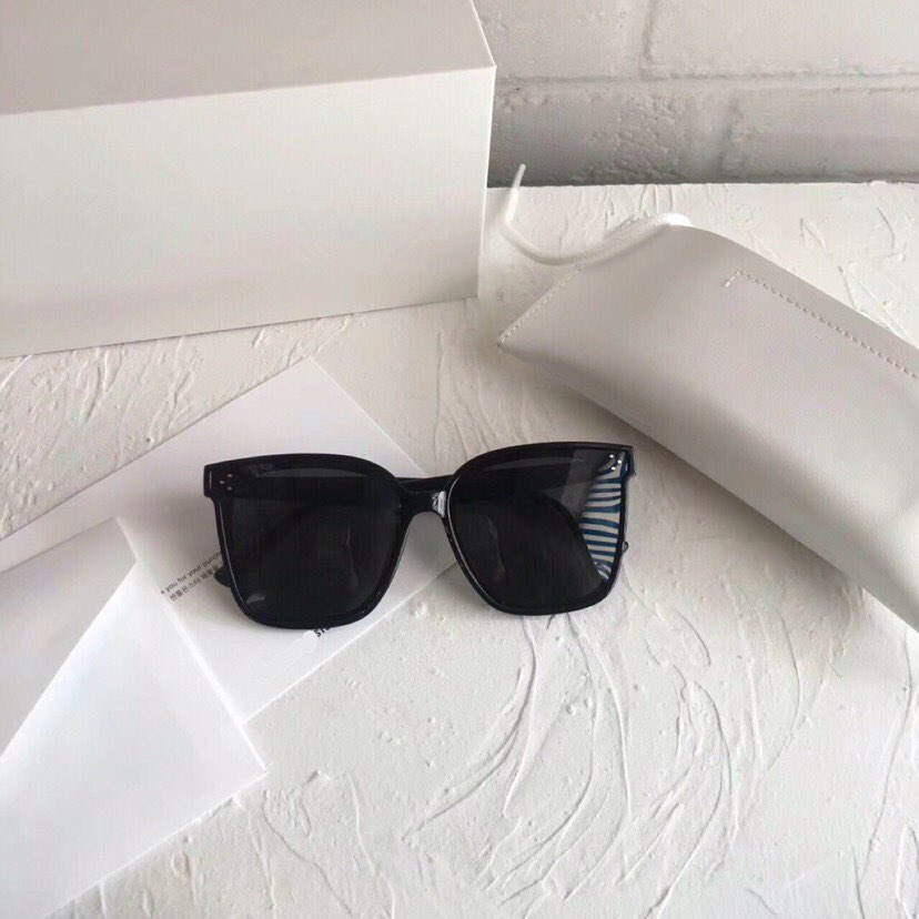 Kính xinh, Kính râm, Kính mát Mắt vuông basic unisex cho Nam và Nữ + tặng tuavit Kính Xinh mini tiện lợi