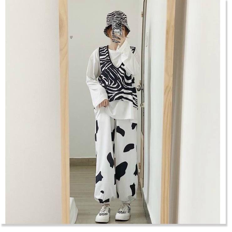 Hình ảnh Quần baggy nữ thun nỉ ngoại loang bò sữa chất lừ, dành cho nam nữ cực xinh phù hợp cho mọi hoạt động sinh hoạt hằng ngày-Jins Store