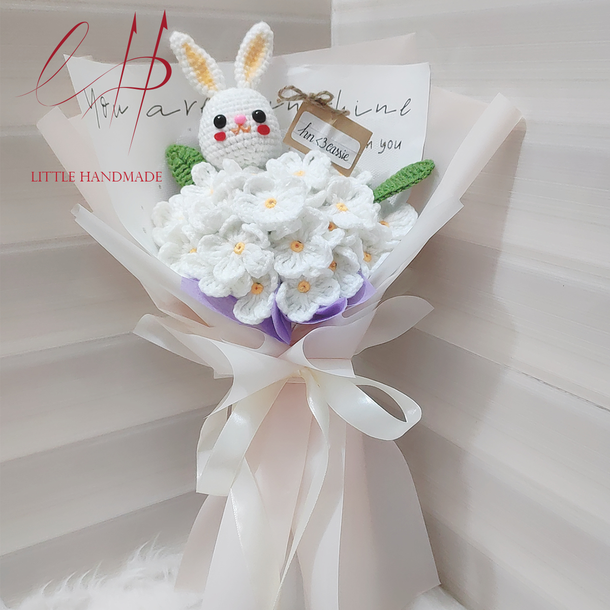 Bó hoa lưu ly 18 bông và thỏ bằng len handmade