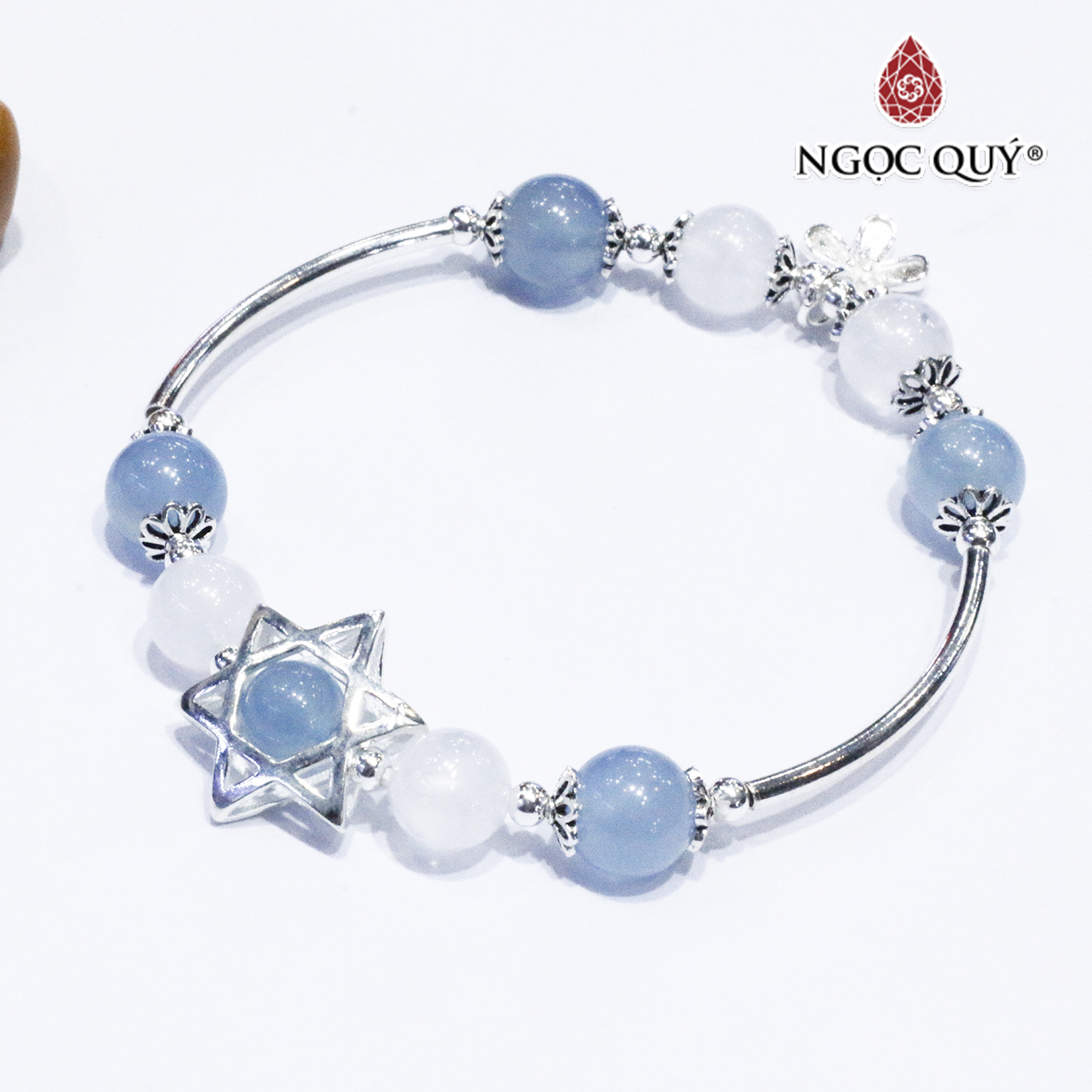 Vòng thạch anh ưu linh trắng phối aquamarine charm bạc - Ngọc Quý Gemstones