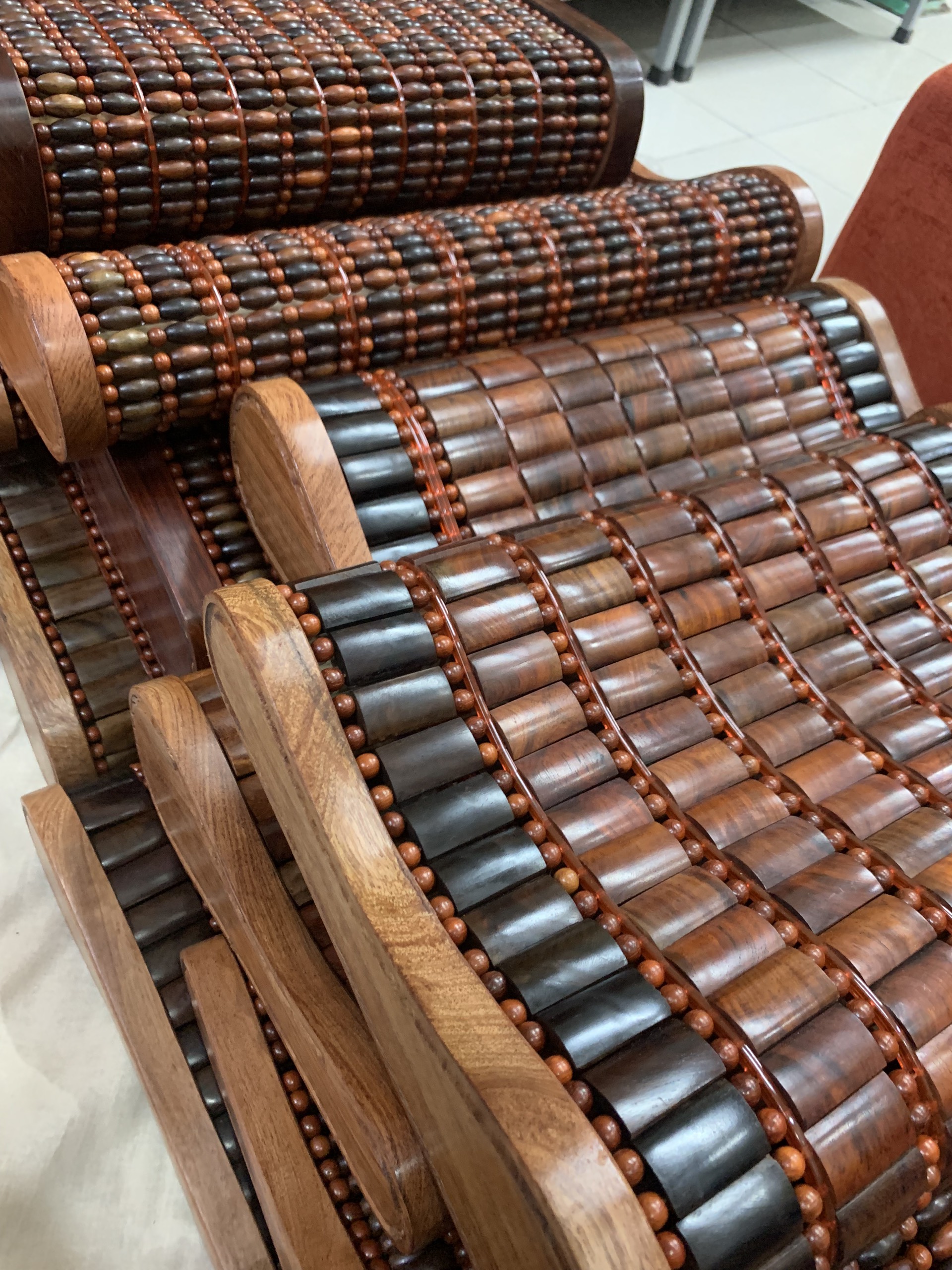 Gối Công Thái Học - Gối Hạt Gỗ Trắc Cao Cấp