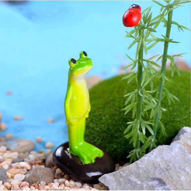 KHO-HN * Mô hình ếch xanh đứng trên tảng đá thích hợp trang trí tiểu cảnh, bonsai, DIY