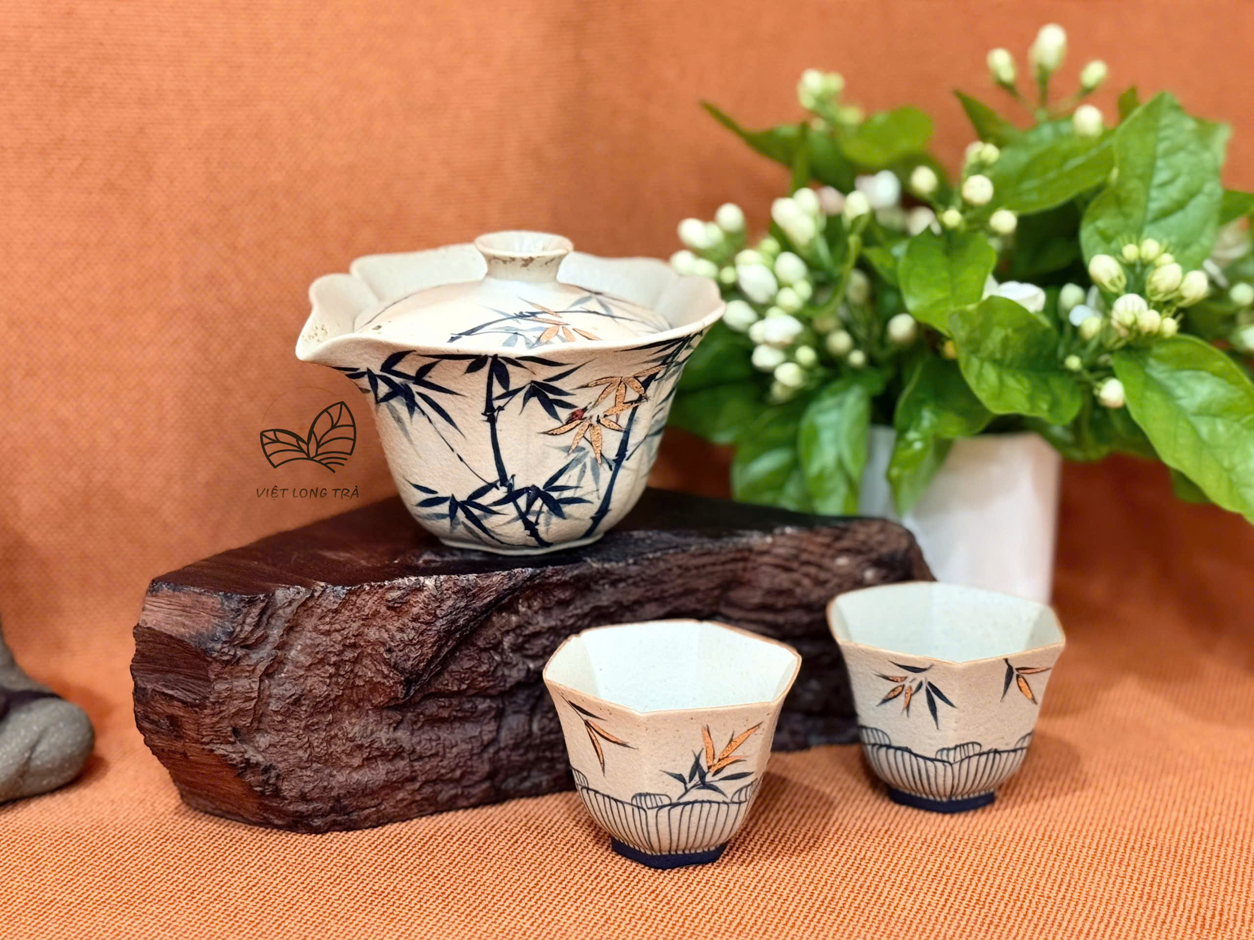 CHÉN KHẢI HỌA TIẾT TRÚC MẠ VÀNG - PHONG CÁCH ĐÁ LỬA ĐỎ - DUNG TÍCH 130ML - GAIWAN