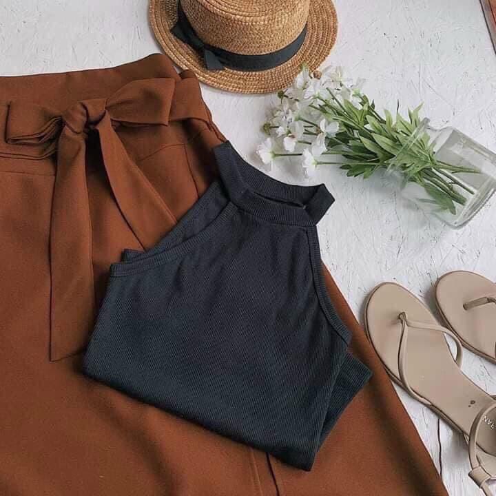 Set Bộ Áo Cổ Yếm Kèm Chân Váy Thắt Nơ Eo