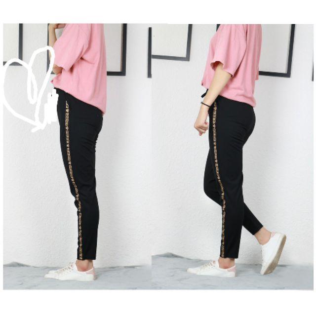 Quần legging sọc hoa văn nhũ vàng