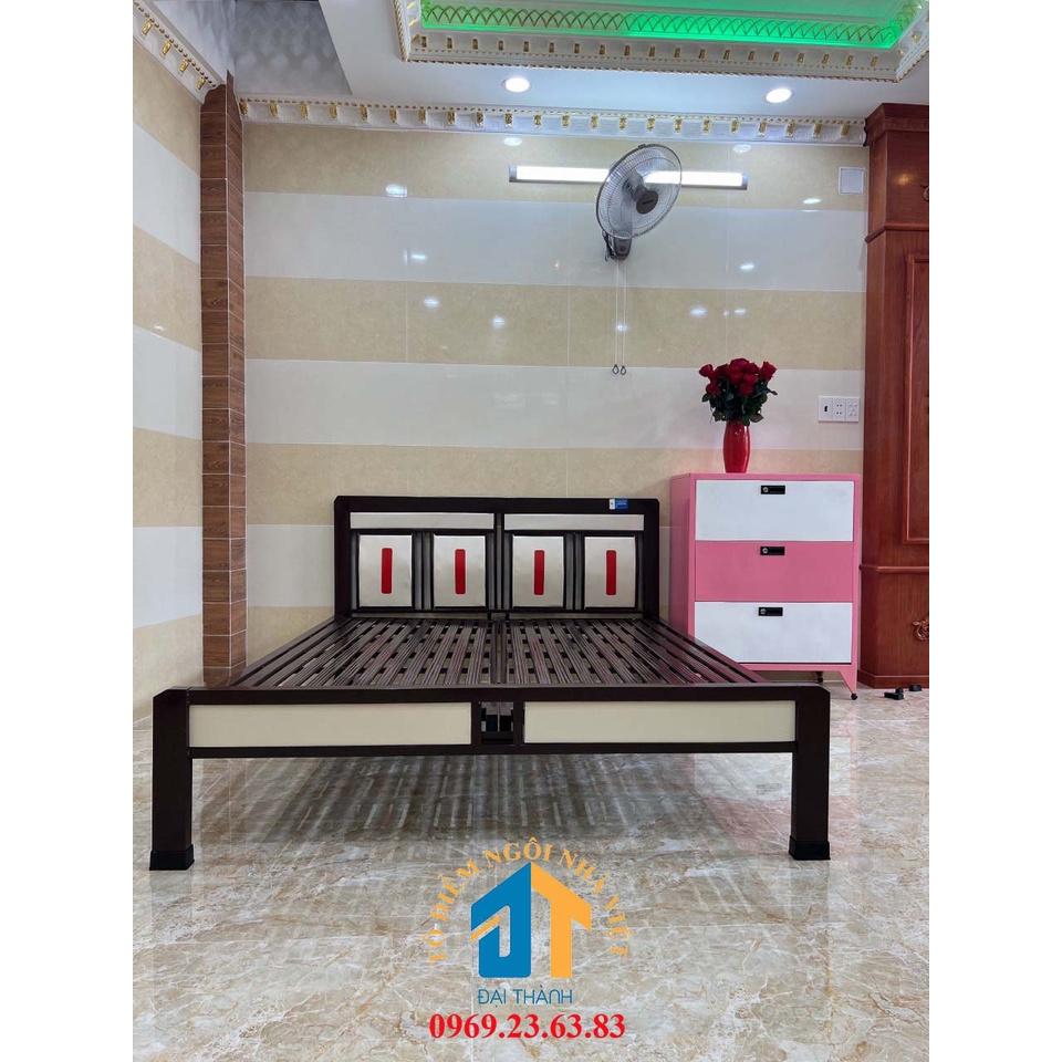 Giường sắt hộp kiểu giả gỗ ĐẠI THÀNH 1m6 x 2m