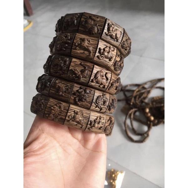 Vòng tay trầm hương 12 con giáp trầm tốc tự nhiên