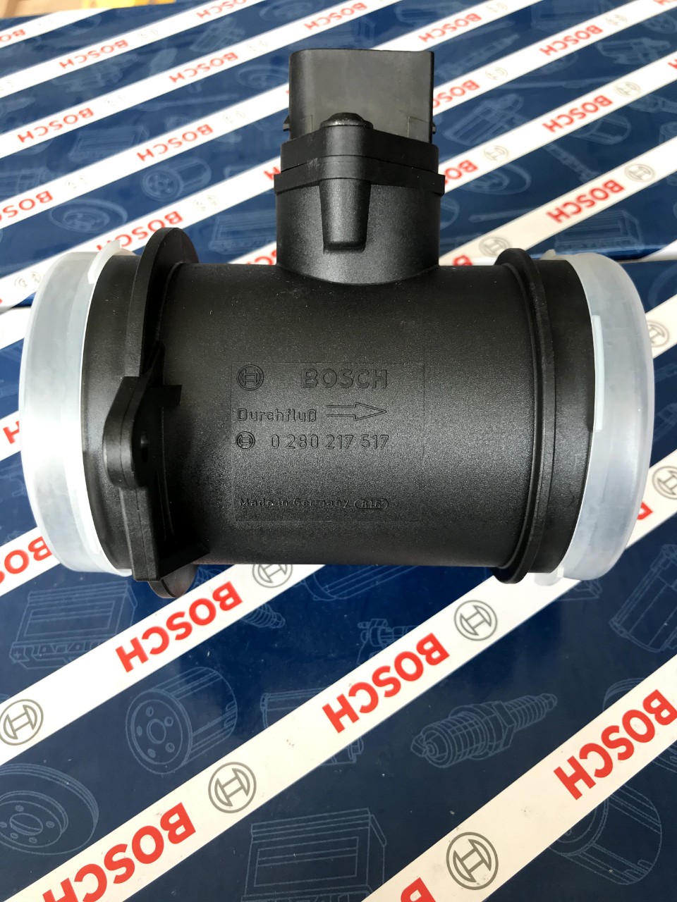 Cảm biến lưu lượng khí (Hot-Film Air Mass Meter) Mercedes Sprinter , Ssanyong Musso, Rexton - Bosch 7517