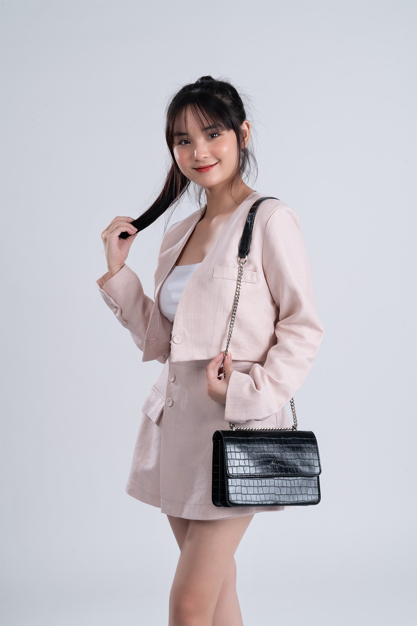 Túi Yuumy ( Thời trang nữ dự tiệc size 21 - Túi đeo chéo da Verein YN158 )