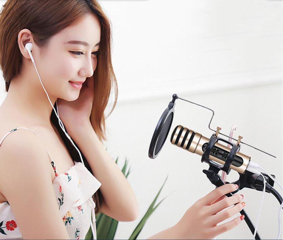 Mic Livestream C7 Micro Thu Âm Karaoke Live Stream Âm Thanh Vượt Trội (Tặng Kèm Tai Nghe) Loại Cao Cấp Đủ Dây Kết Nối