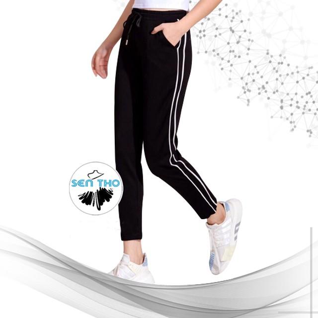 Quần Jogger Nữ Hai Sọc Nhí STARS, Dáng Thể Thao Năng Động, Cạp Chun, Vải Co Giãn Tốt, Chất Umi Dày Dặn