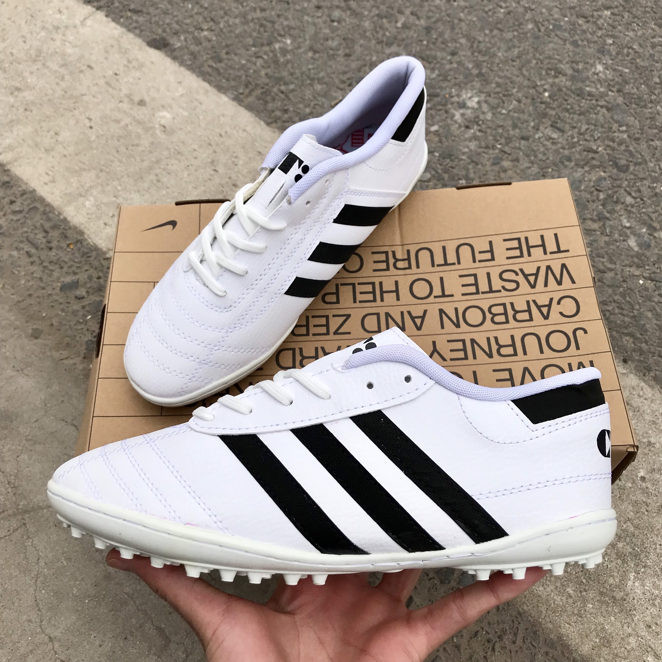 Giày bóng đá siêu phủi CT3 đế cao su VN cao cấp 2022