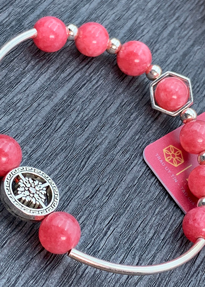 Vòng Đá Thạch Anh Hồng Vân 8 Ly Charm Bánh Xe Pháp Luân Bạc Thái