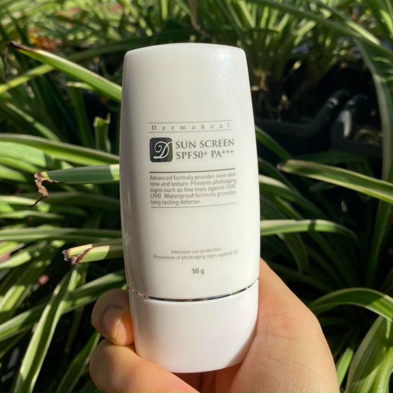 Kem chống nắng DERMAHEAL SPF50 PA+++ SUNSCREEN