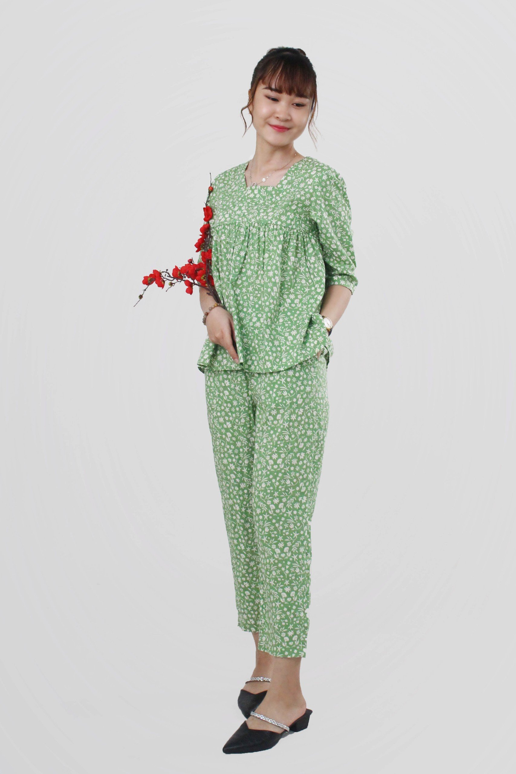Đồ bộ dài baby doll tay lỡ hoa xanh lá DH041201