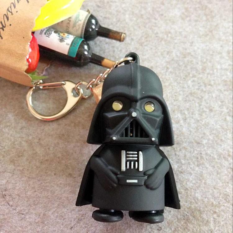 Móc khóa phát sáng  bằng pin móc khóa   star war