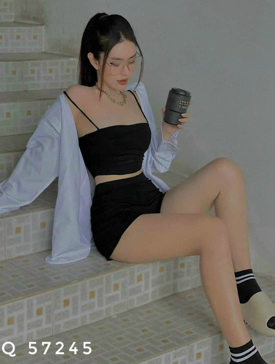 Quần đùi nữ mặc nhà thể thao, quần sooc nữ tập gym vải thun màu đen
