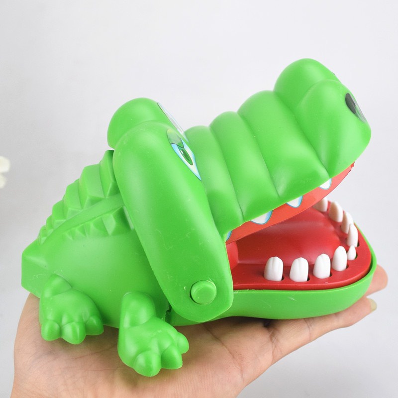 Đồ chơi cá sấu cắn tay loại to cho bé - đồ chơi giải trí vui nhộn - trò chơi giải trí - Hàng chính hãng