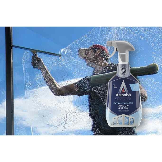 Nước lau kính Astonish thương hiệu Anh Quốc loại bỏ các vết bẩn vết keo vết ố trên kính và chống mờ bấm bụi C6950 750ml