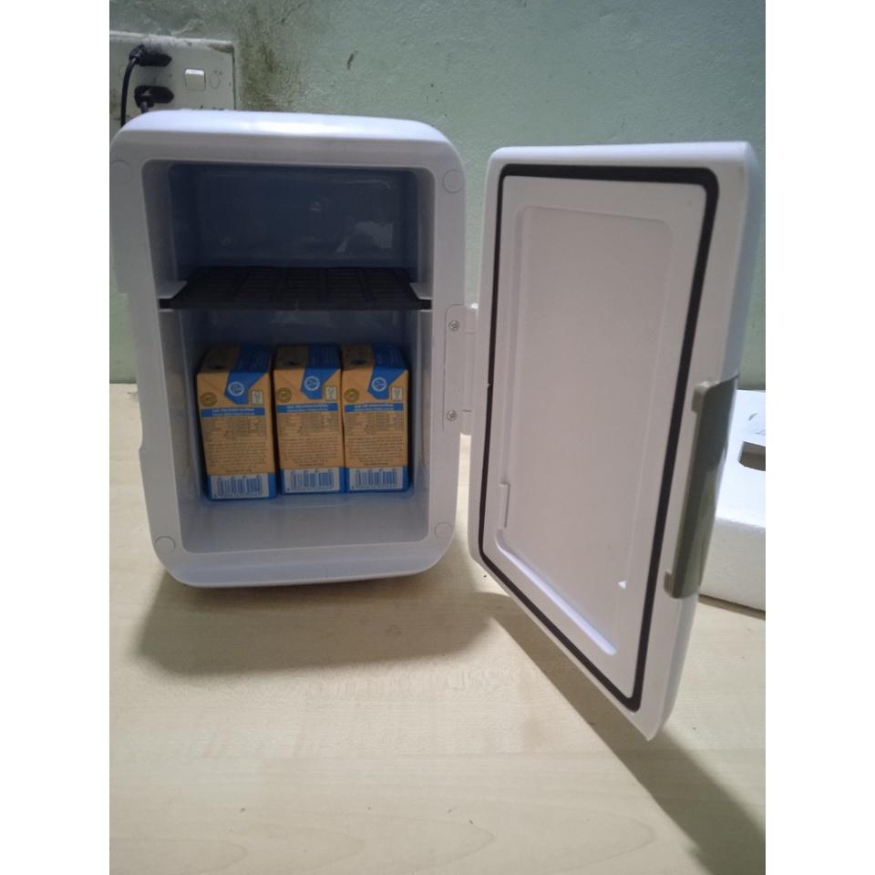 Tủ Lạnh Mini Dùng Cho Ô Tô hoặc đựng mỹ phẩm 4 lít
