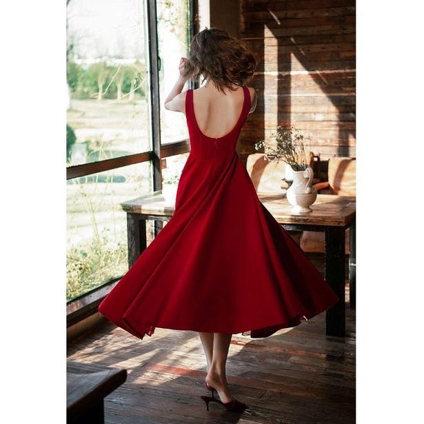ĐẦM ĐỎ TÙNG XÒE XẾP LI