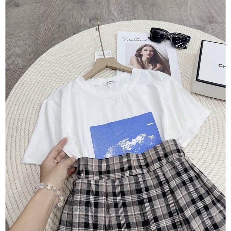 Set áo thun trắng kèm chân váy caro